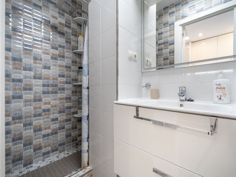 Apartment for Sale in Benalmadena Costa, Malaga 11