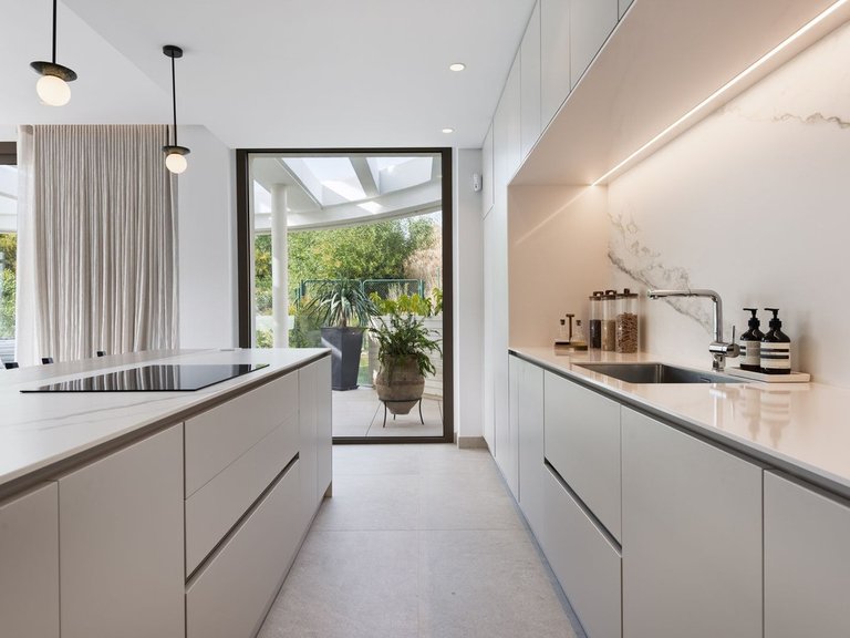 Apartment for Sale in Benahavís, Malaga 2