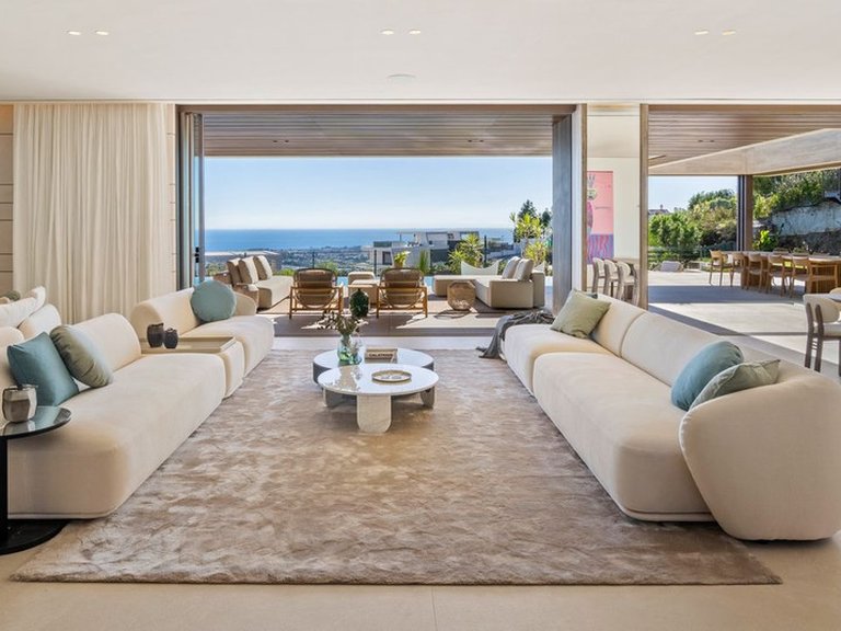 Villa for Sale in Benahavís, Malaga 13