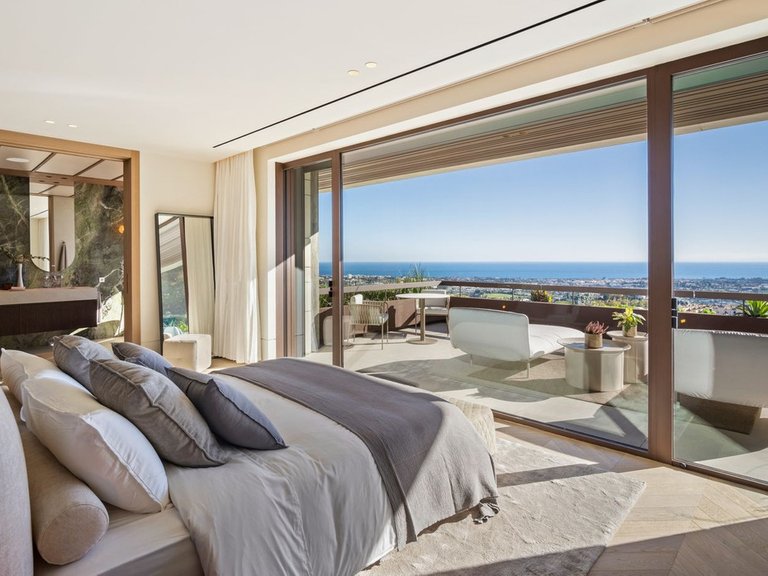 Villa for Sale in Benahavís, Malaga 15