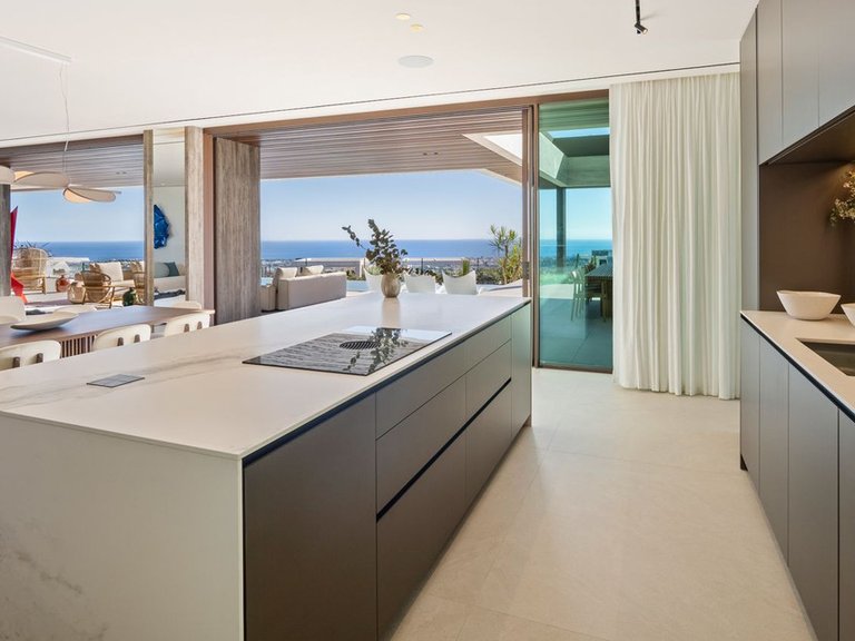 Villa for Sale in Benahavís, Malaga 9