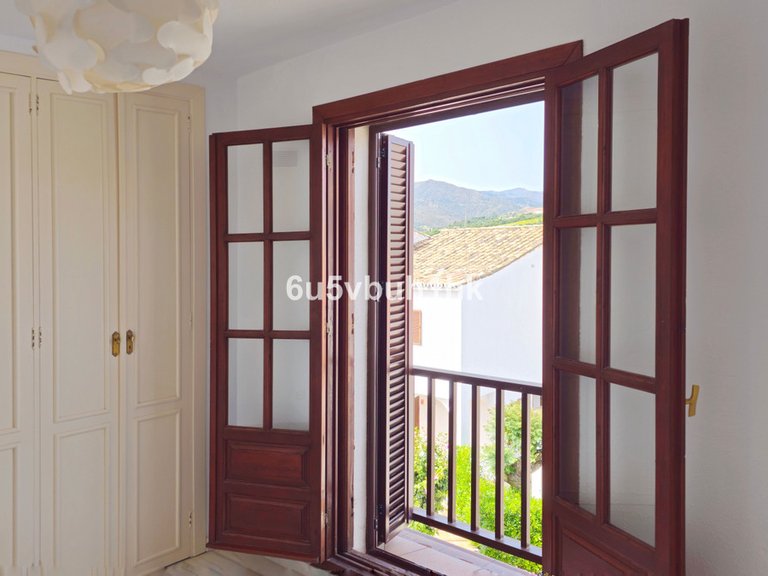 Town House for Sale in Estepona, Malaga 17