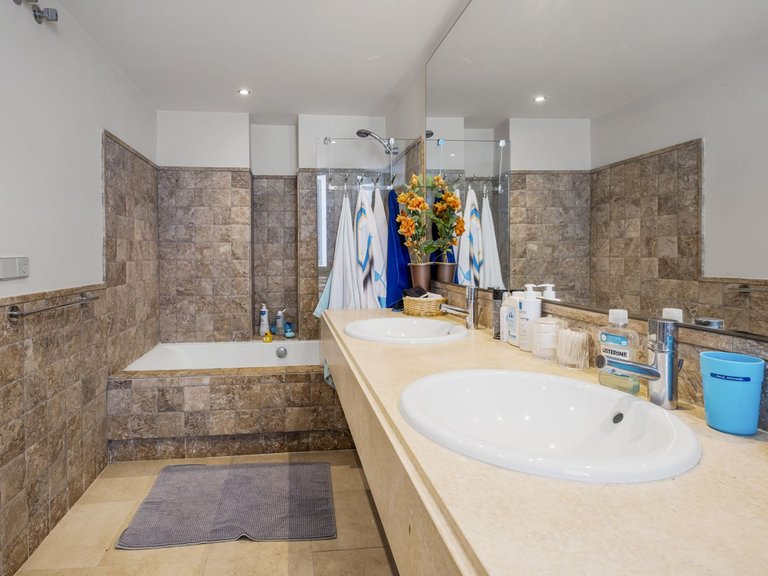 Apartment for Sale in Los Flamingos, Malaga 12