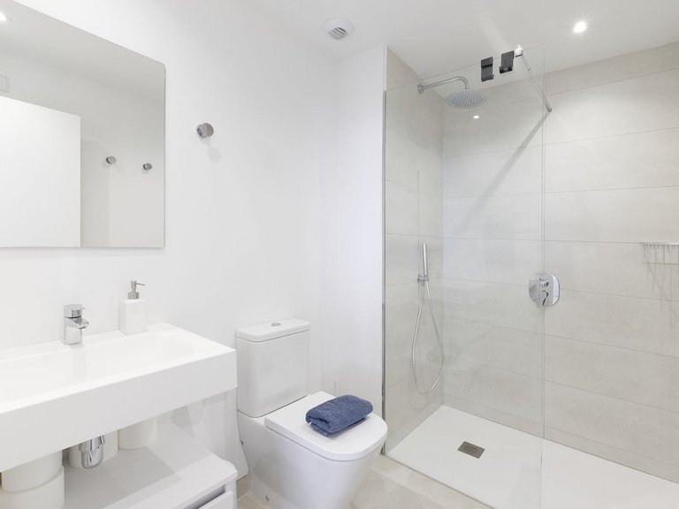 Apartment for Sale in Costa del Sol Fuengirola, Malaga 25