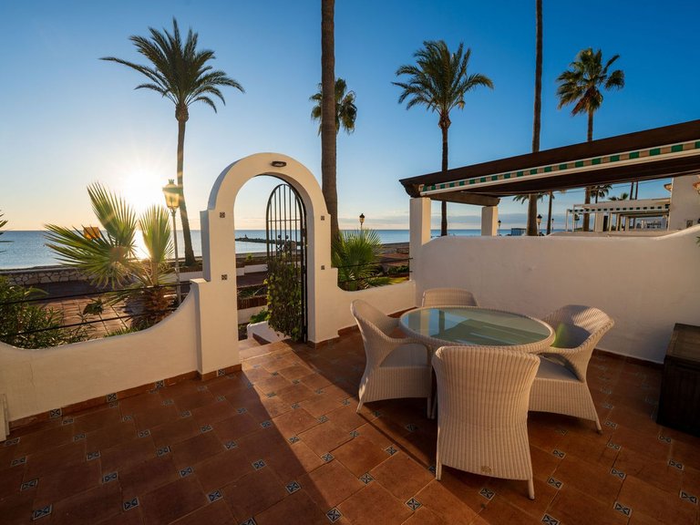 Town House for Sale in La Duquesa, Malaga 35