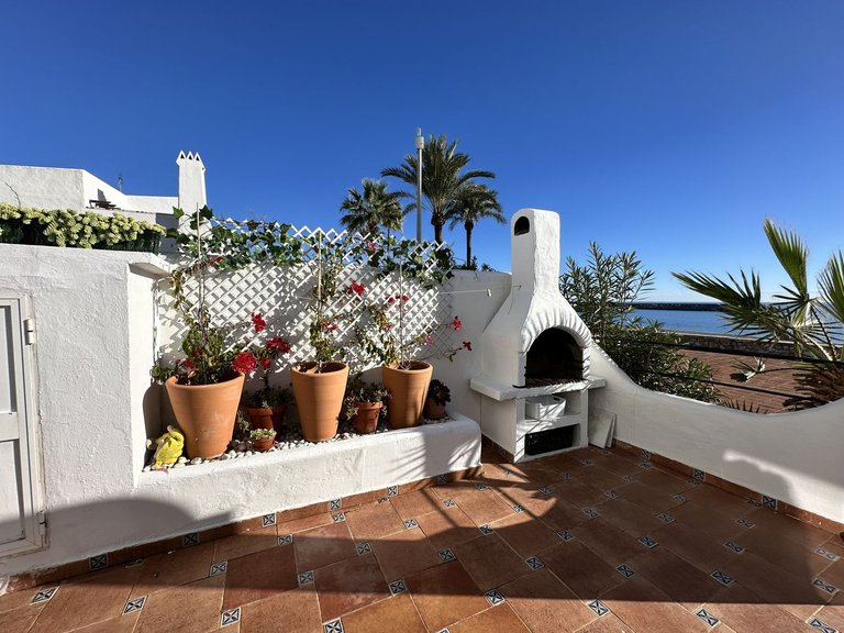 Town House for Sale in La Duquesa, Malaga 6
