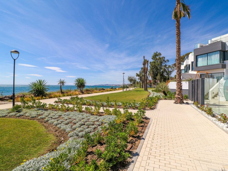 Town House for Sale in Estepona, Malaga 32
