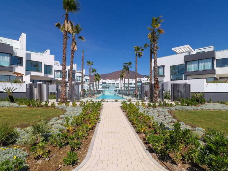 Town House for Sale in Estepona, Malaga 35