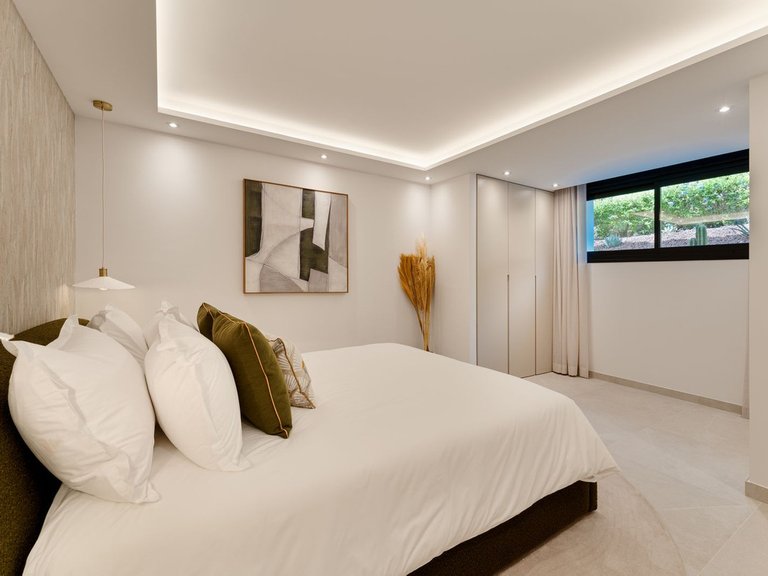 Villa for Sale in Marbella, Malaga 16