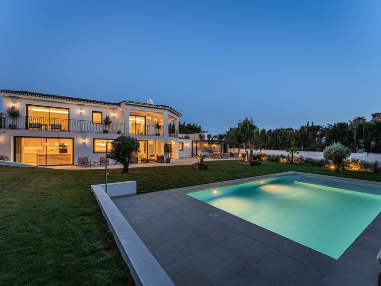 Villa for Sale in Marbella, Malaga 2