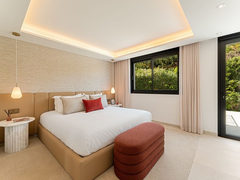 Villa for Sale in Marbella, Malaga 24