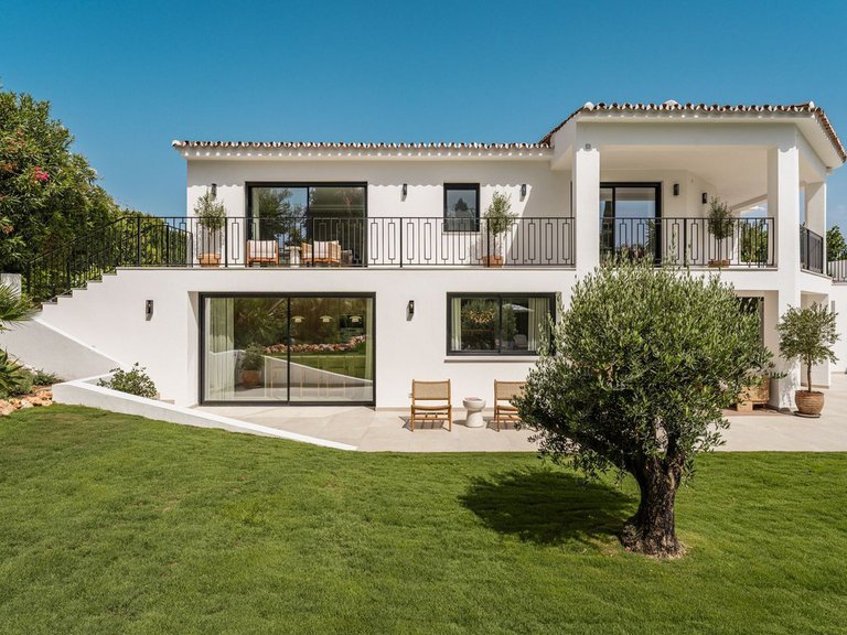 Villa for Sale in Marbella, Malaga 30