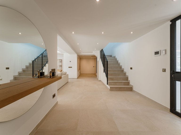 Villa for Sale in Marbella, Malaga 33