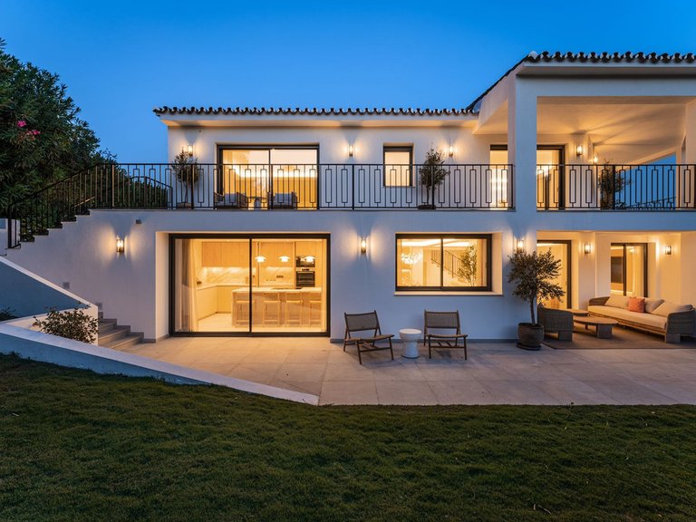 Villa for Sale in Marbella, Malaga 44