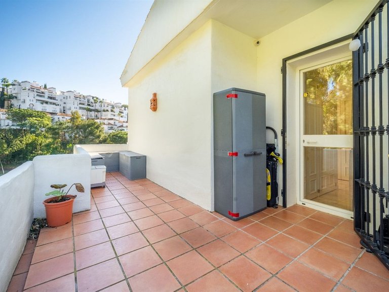 Apartment for Sale in La Quinta, Malaga 14