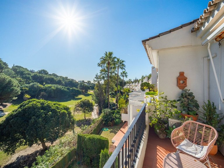 Apartment for Sale in La Quinta, Malaga 15