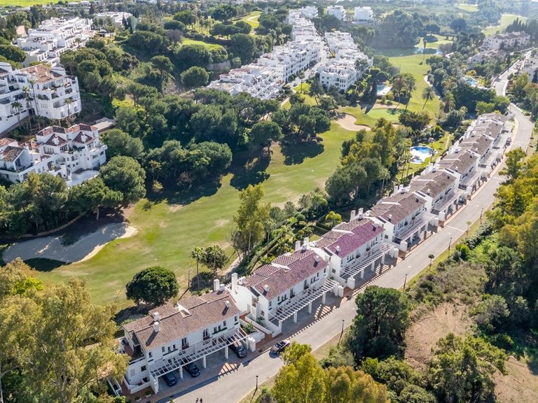 Apartment for Sale in La Quinta, Malaga 29