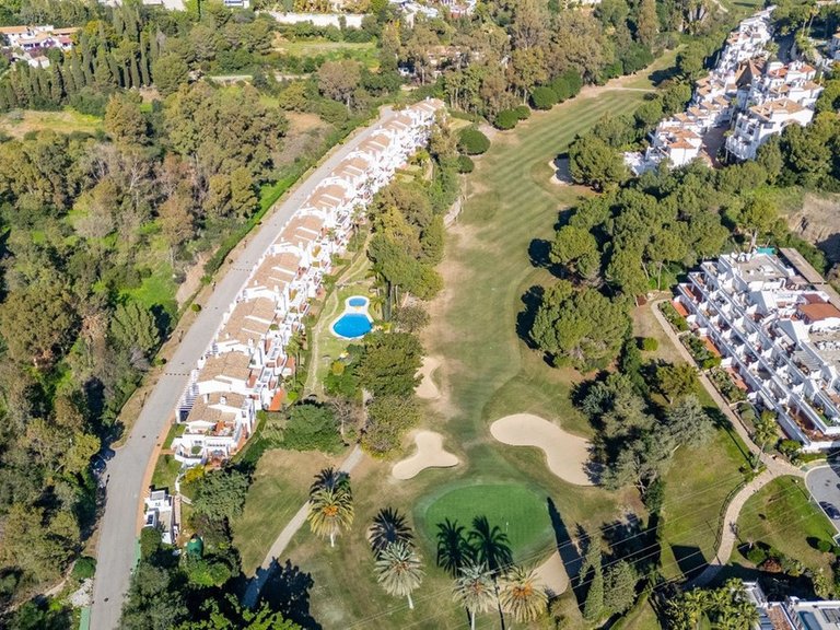 Apartment for Sale in La Quinta, Malaga 30