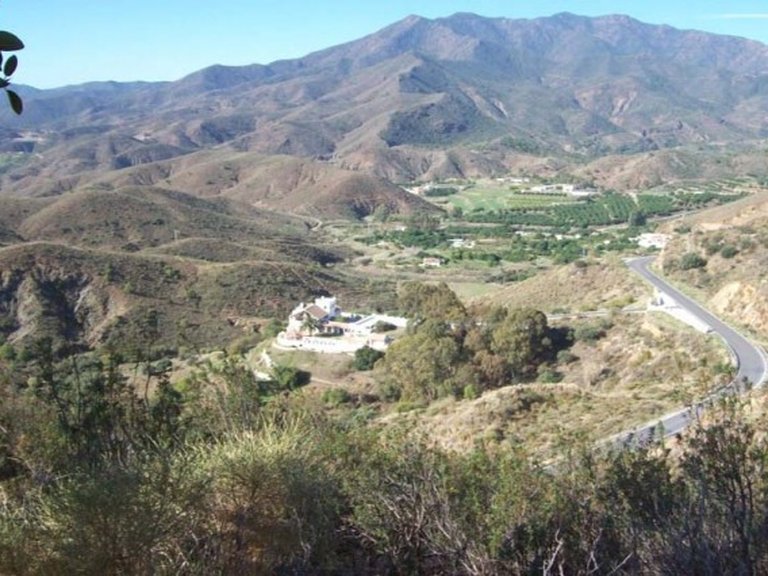 Villa for Sale in Inland Alhaurin El Grande, Malaga 16