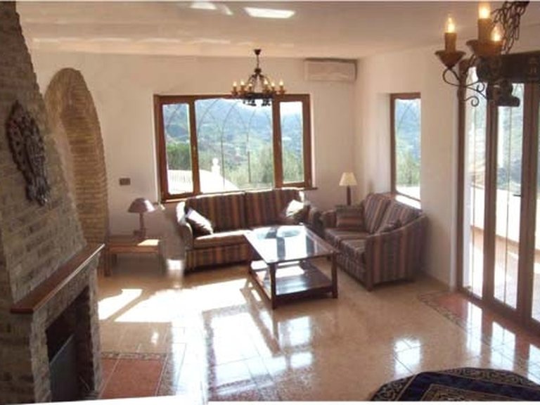 Villa for Sale in Inland Alhaurin El Grande, Malaga 18