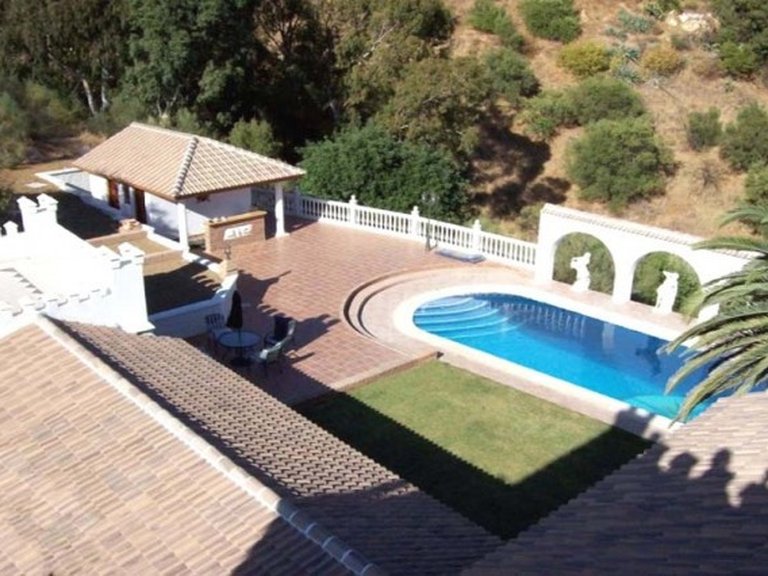 Villa for Sale in Inland Alhaurin El Grande, Malaga 5