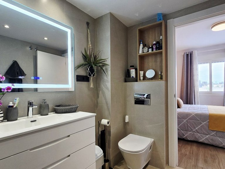 Apartment for Sale in Nueva Andalucía, Malaga 14