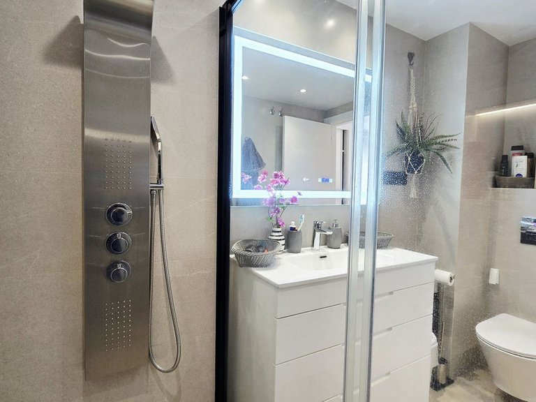 Apartment for Sale in Nueva Andalucía, Malaga 17