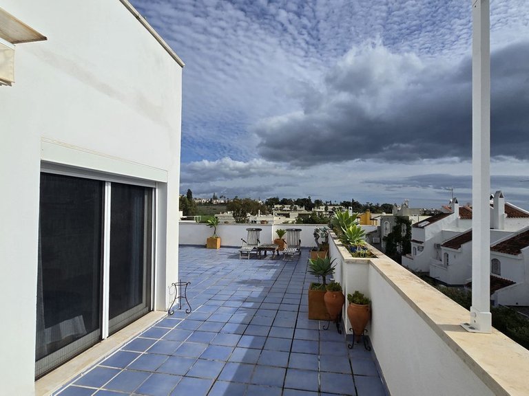 Apartment for Sale in Nueva Andalucía, Malaga 8