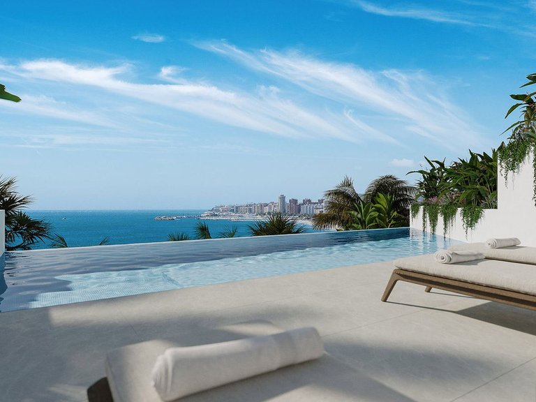 Town House for Sale in Fuengirola, Malaga 1