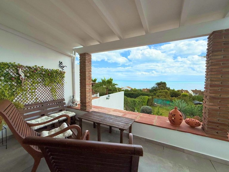 Villa for Sale in Estepona, Malaga 10