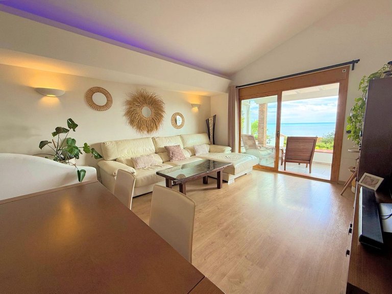 Villa for Sale in Estepona, Malaga 11