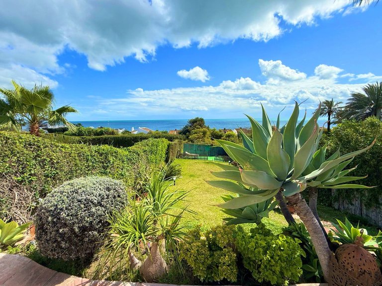 Villa for Sale in Estepona, Malaga 46