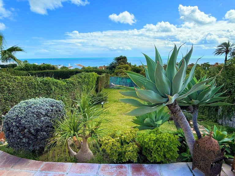 Villa for Sale in Estepona, Malaga 47