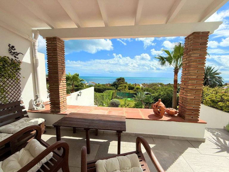 Villa for Sale in Estepona, Malaga 6