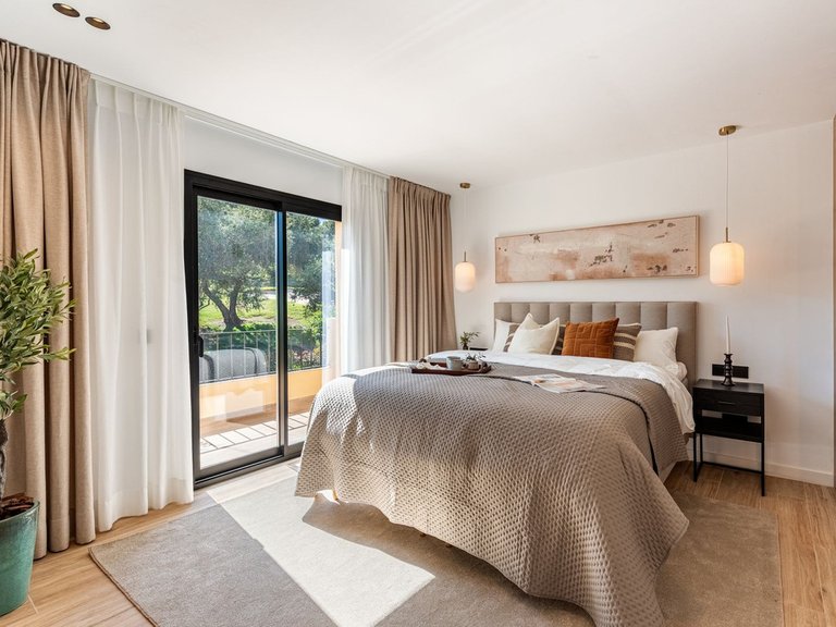 Town House for Sale in Nueva Andalucía, Malaga 16