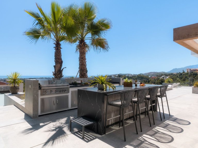 Villa for Sale in La Quinta, Malaga 34