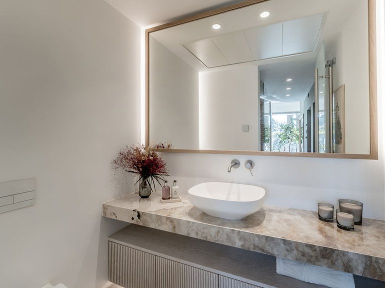 Villa for Sale in La Quinta, Malaga 46