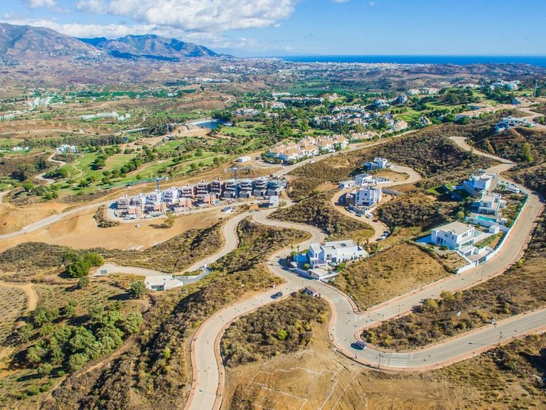 Plot for Sale in La Mairena, Malaga 2