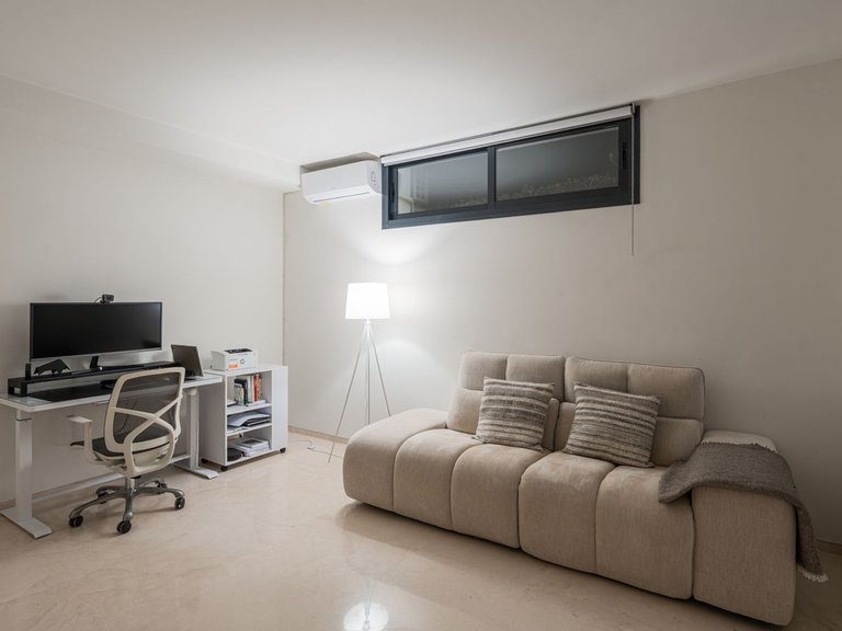 Villa for Sale in Nueva Andalucía, Malaga 35