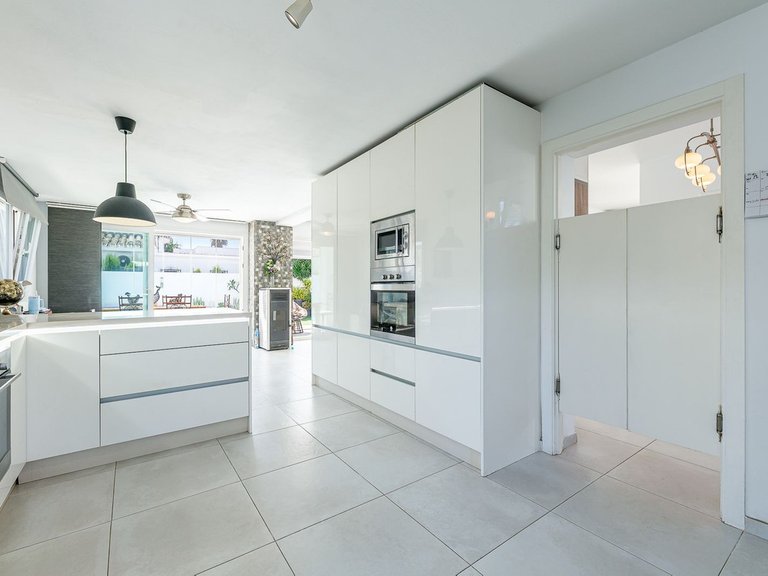 Villa for Sale in Costa del Sol, Costalita, Malaga 17