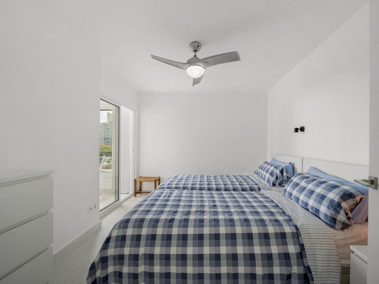 Apartment for Sale in Costa del Sol, Benalmadena Costa, Malaga 10