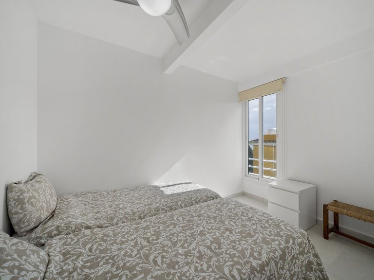 Apartment for Sale in Costa del Sol, Benalmadena Costa, Malaga 13