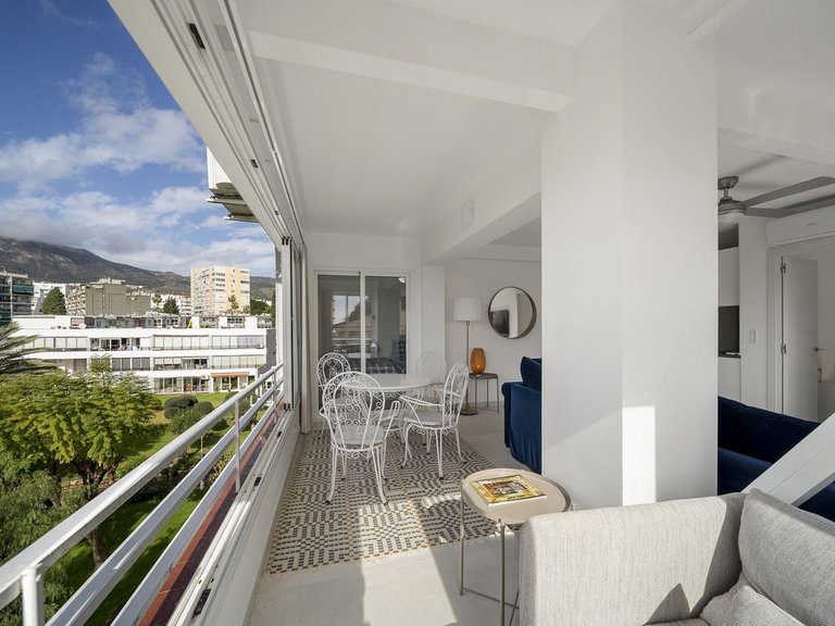 Apartment for Sale in Costa del Sol, Benalmadena Costa, Malaga 2