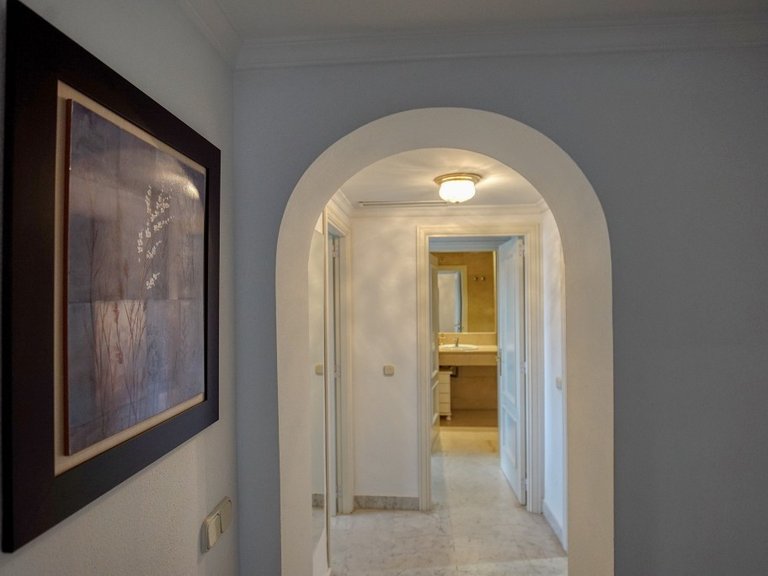 Apartment for Sale in Puerto Banús, Malaga 12