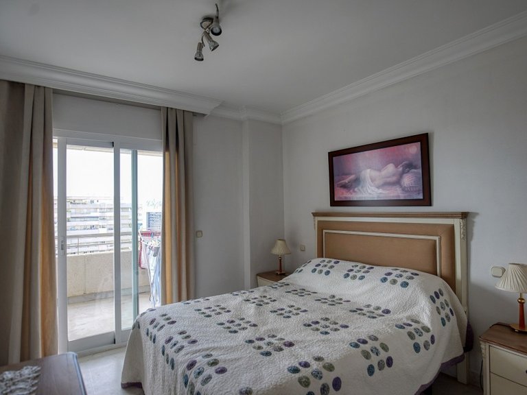 Apartment for Sale in Puerto Banús, Malaga 2