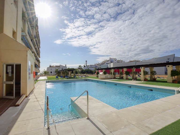 Apartment for Sale in Puerto Banús, Malaga 7