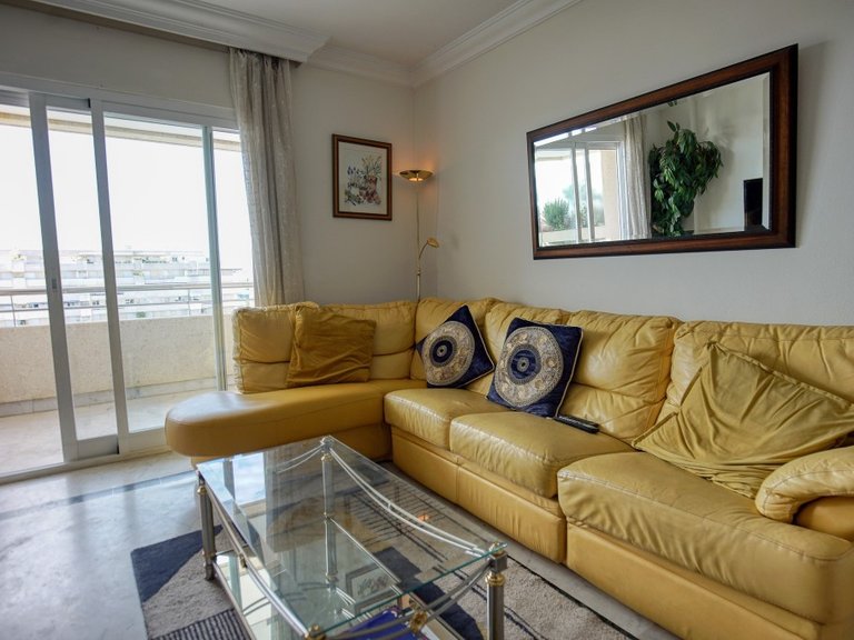 Apartment for Sale in Puerto Banús, Malaga 8