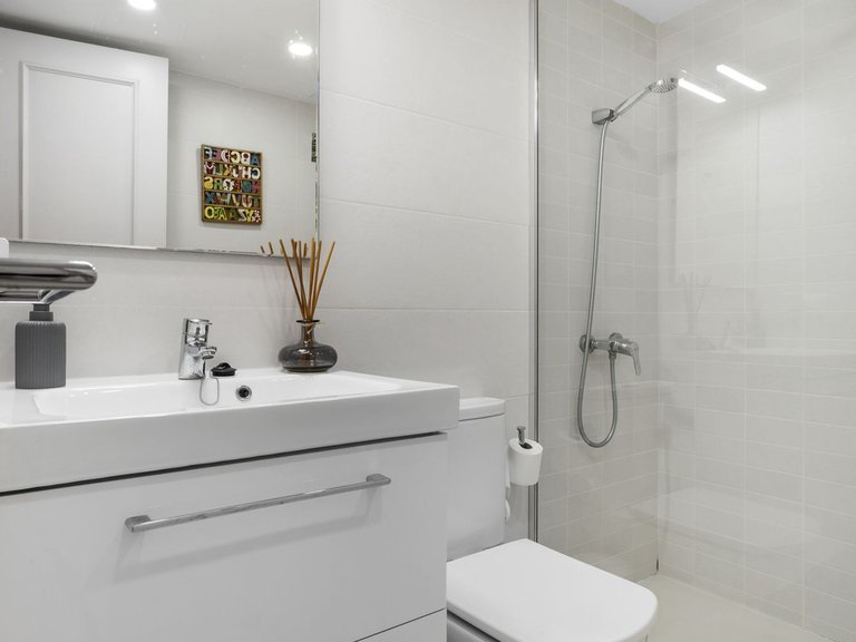 Town House for Sale in New Golden Mile, Malaga 16