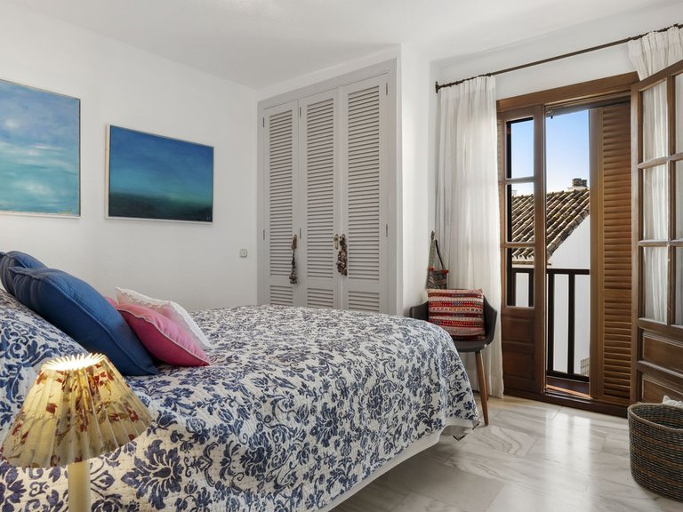 Town House for Sale in New Golden Mile, Malaga 18