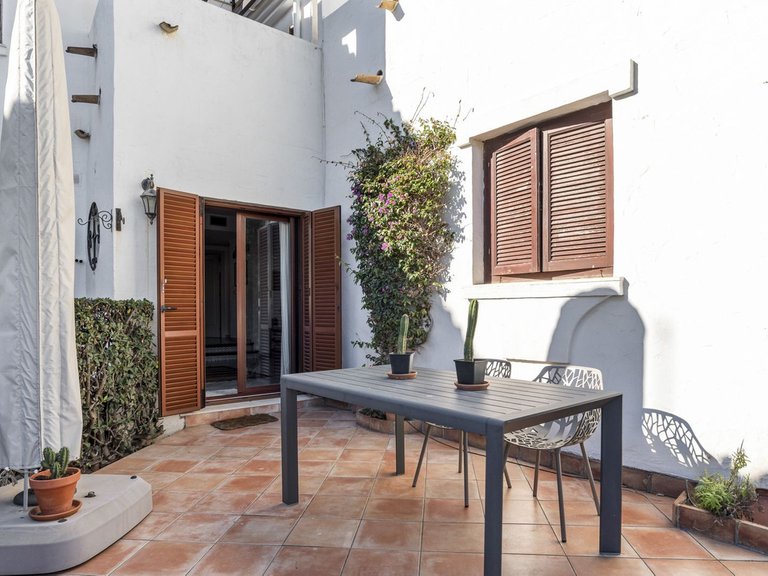 Town House for Sale in New Golden Mile, Malaga 9